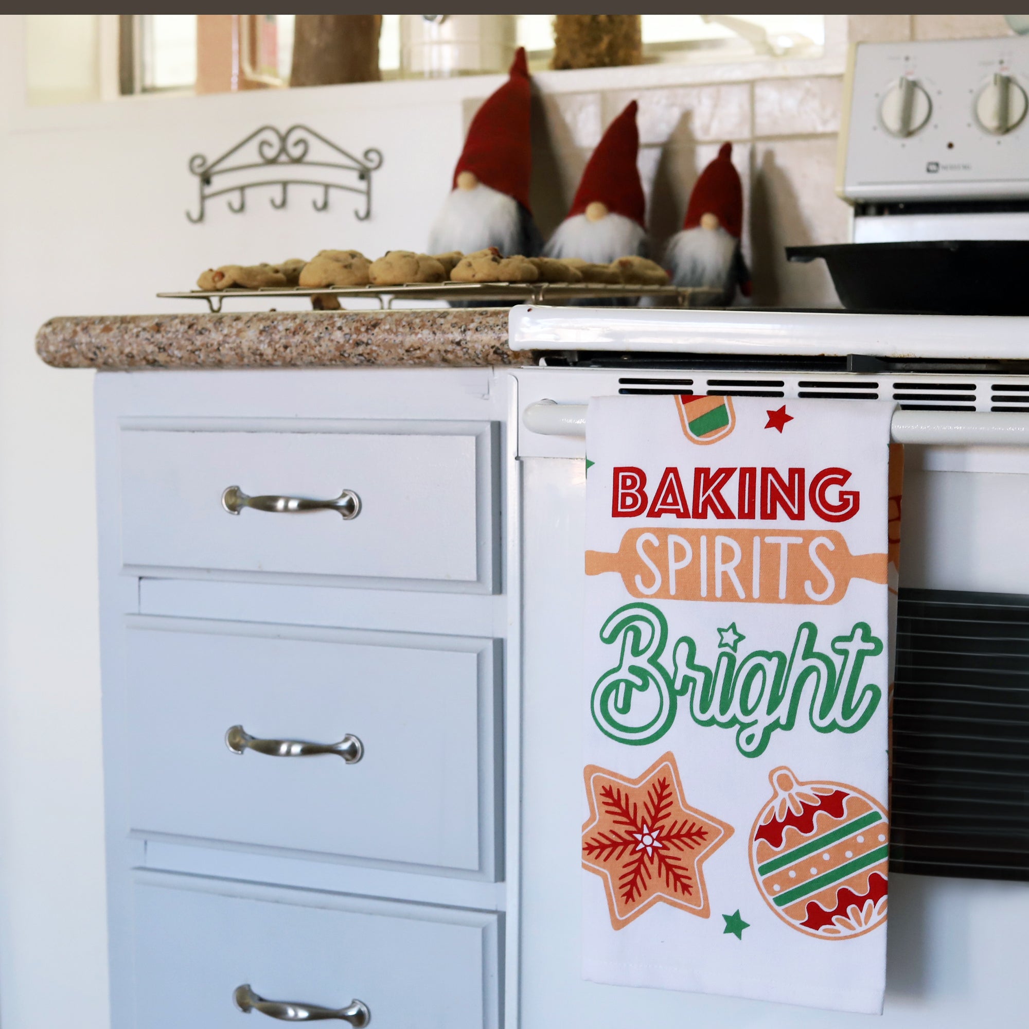 Baking Spirits Bright Dish Towel